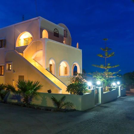 فندق Niovi ثيرا المظهر الخارجي الصورة